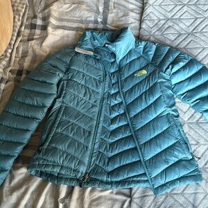 North face 550 puffer jacket women size small